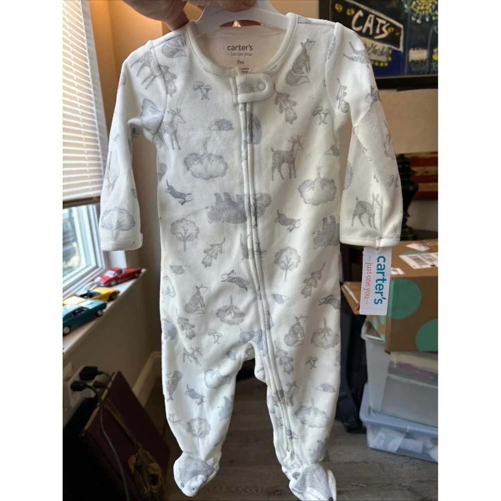 carters newborn onesee 9m